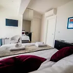 Apartment 76 - Modern With On-site Private Parking *